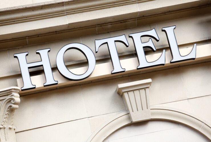 hotel czterogwiazdkowy a trzygwiazdkowy