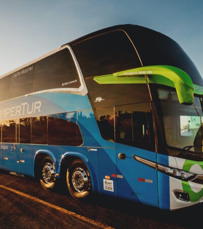 wypozyczenie autobusu z kierowca