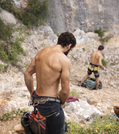 co zabrac na meski wypad w gory