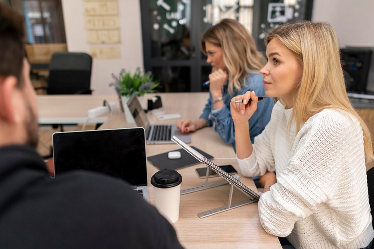 zwiekszanie sprzedazy firmowych