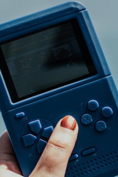 przenosna konsola do gier